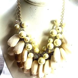 Necklace Pearl/Crystals/Acrylic Mermaid Style Bib